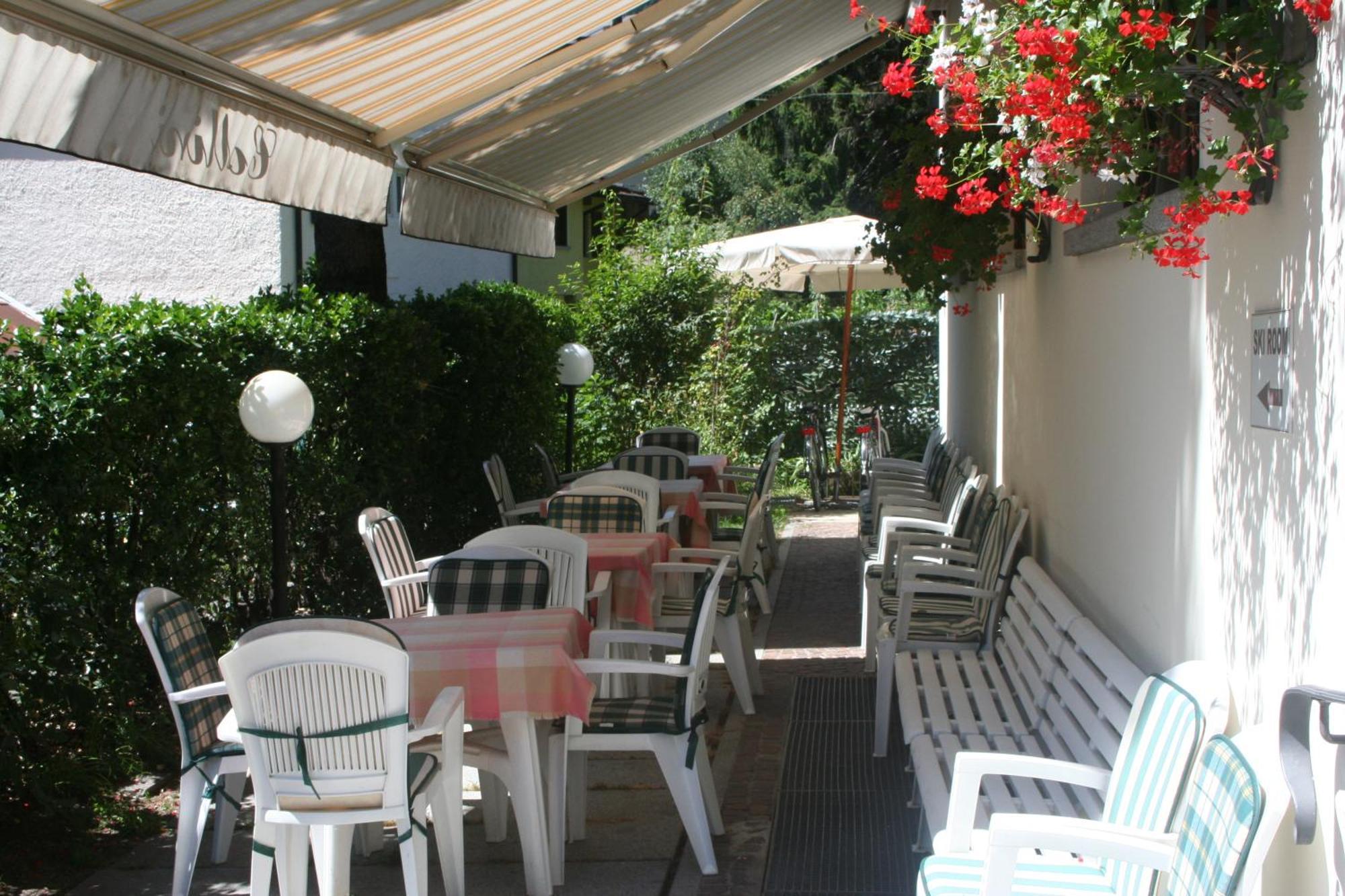 Hotel Collini Pinzolo Exterior foto